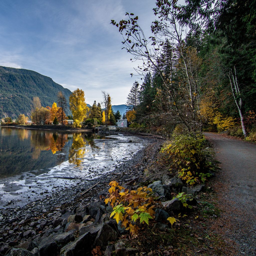 Harrison Hot Springs Beautiful Fall Colours